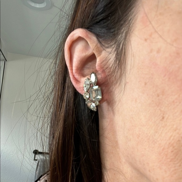 Vintage Elegant Silver Crystal Earrings - Picture 3 of 6